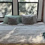Studio Oasis In Hollywood